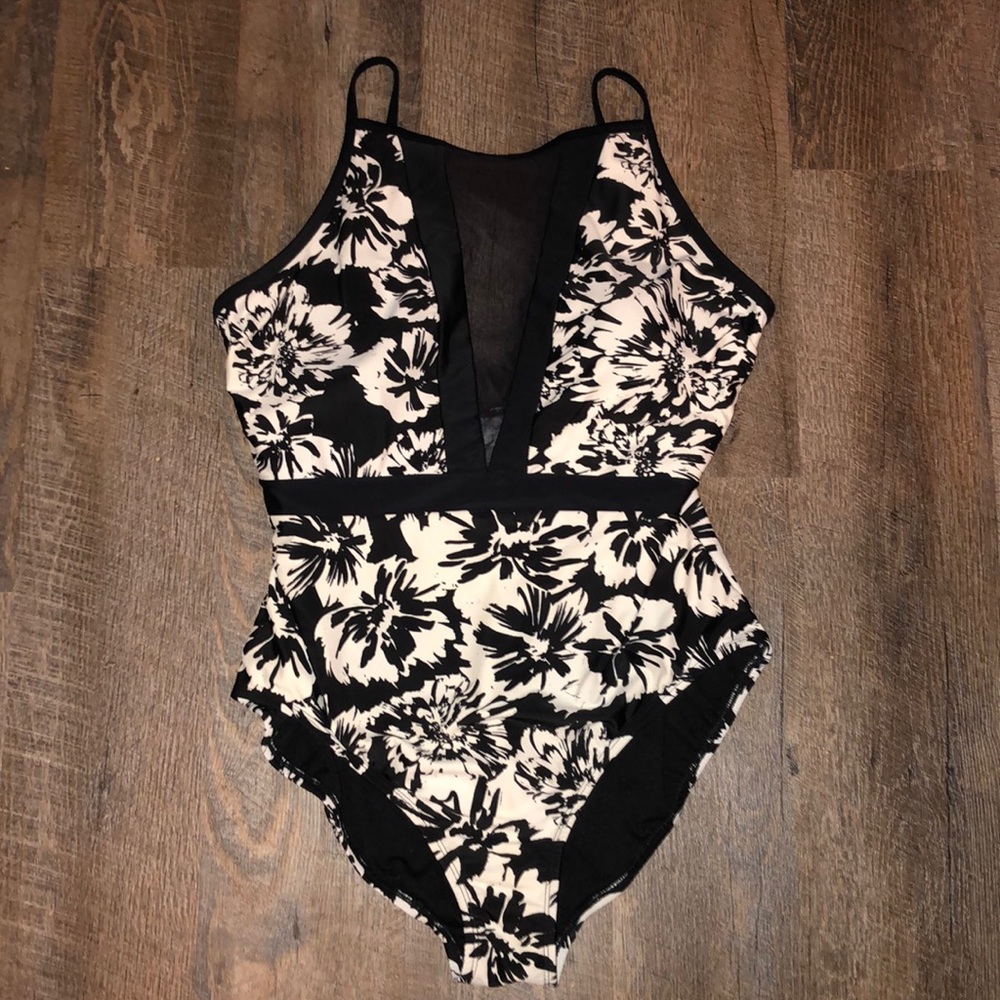 One piece swimsuit